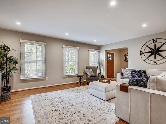 5th image of 11803 Latigo Ln
