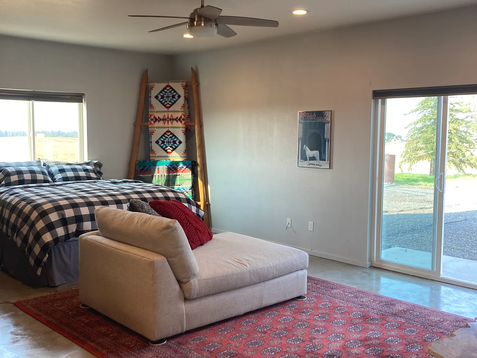11505 E Gibbs Rd — Photo 3