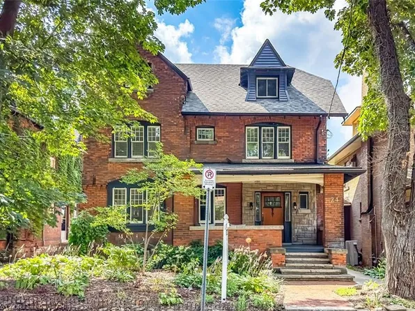 24 Undermount Ave, Hamilton, ON L8P 3Z6