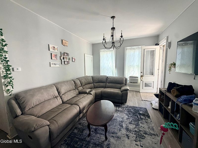 2nd image of 12 Charles Street