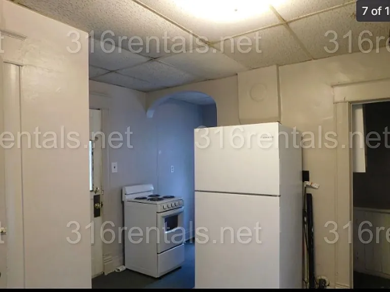 316 S Taylor — Photo 15