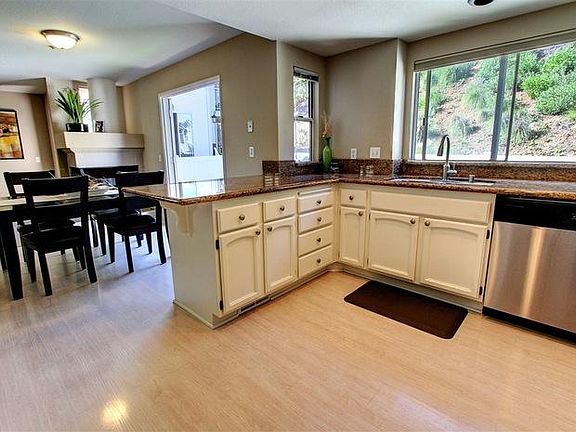 3rd image of 3826 Settineri Ln
