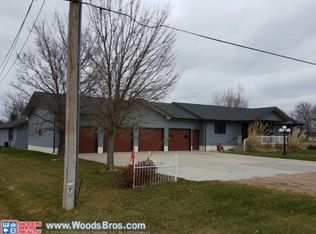 4064 Stauss Rd, Grand Island, NE 68803