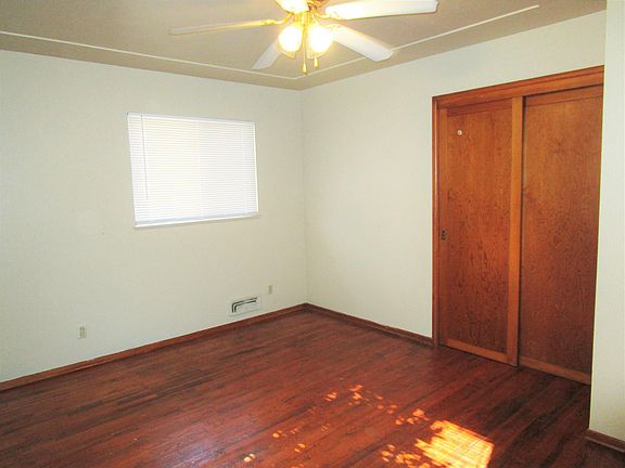 4th image of 503 Lotus Dr