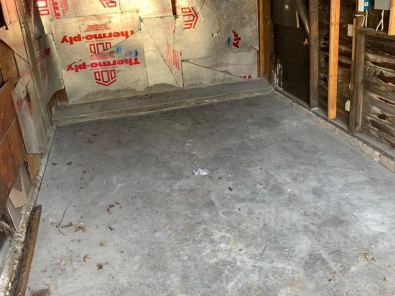 Garage updated to have lighting, insulation - Pictures to come!