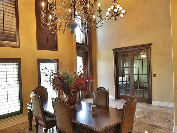 4th image of 341 Southwind Cir