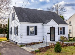 17 Parkview Rd, West Hartford, CT 06110