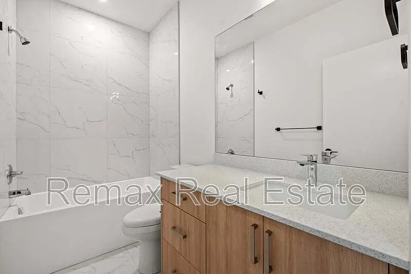 2 bed, 1.0 bath, 700 sqft, $1,550 — Photo 4
