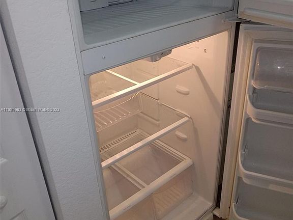 4th image of 13770 NE 3rd Ct APT 301
