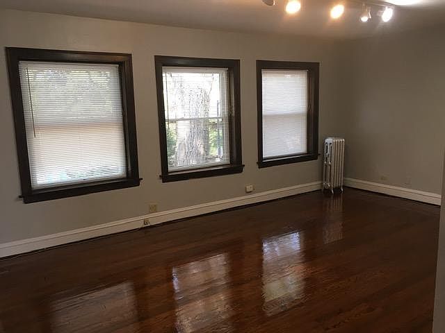 1st image of 5811 N Kilbourn Ave #2