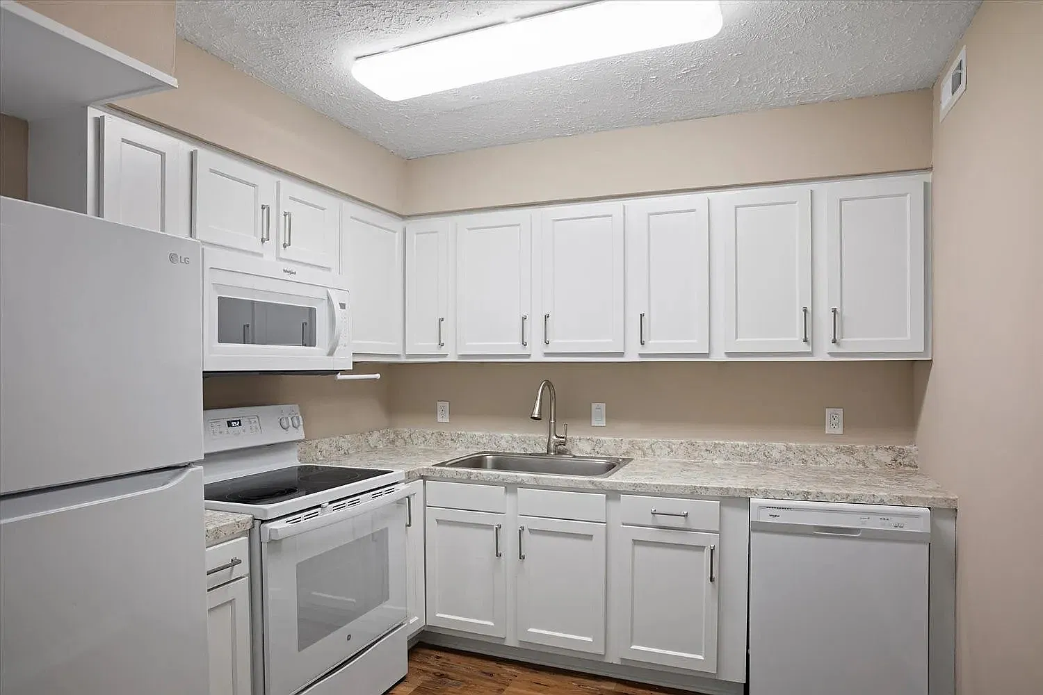 500 Paragon Mills Rd — Photo 1