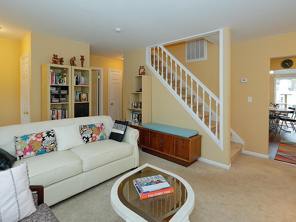 117 N Carleton-105