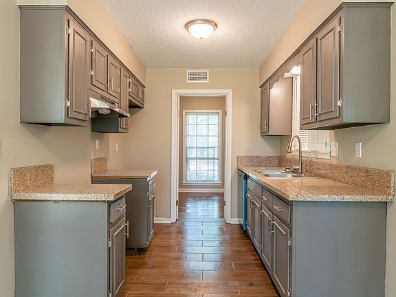 5th image of 4262 Sunnyslope Dr #1