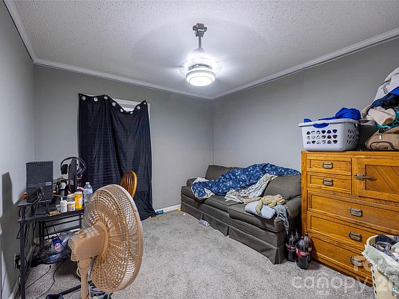 5th image of 6561 Lewis Rd