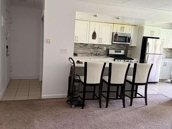 3rd image of 397 N Broadway #2K