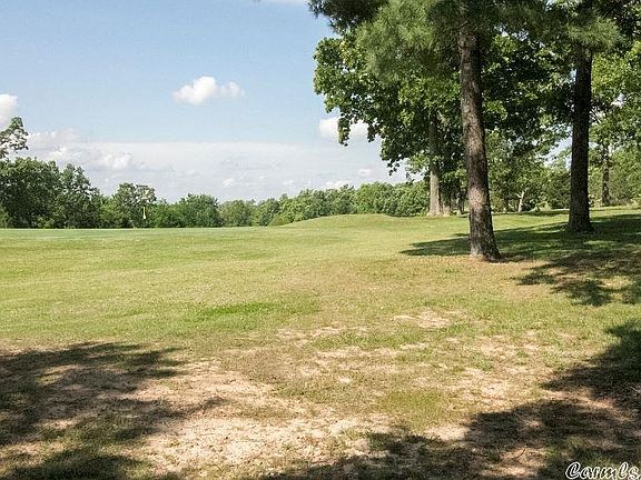 3rd image of 307 Fairway Dr