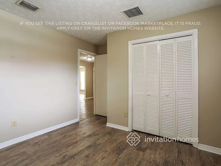 117 Ridgefield Ct — Photo 13