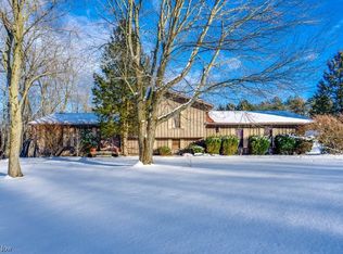 5885 Boneta Rd, Medina, OH 44256