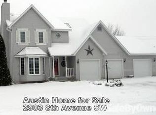 2903 8th Ave SW, Austin, MN 55912
