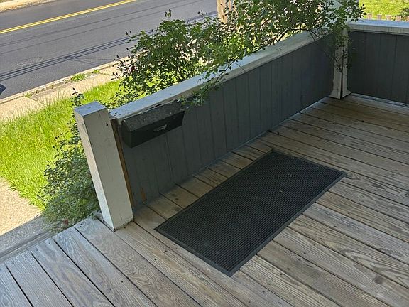 2nd image of 420 N Courtland St