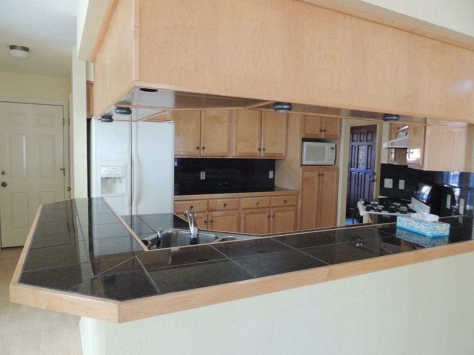 2nd image of 1570 W University Heights Dr S