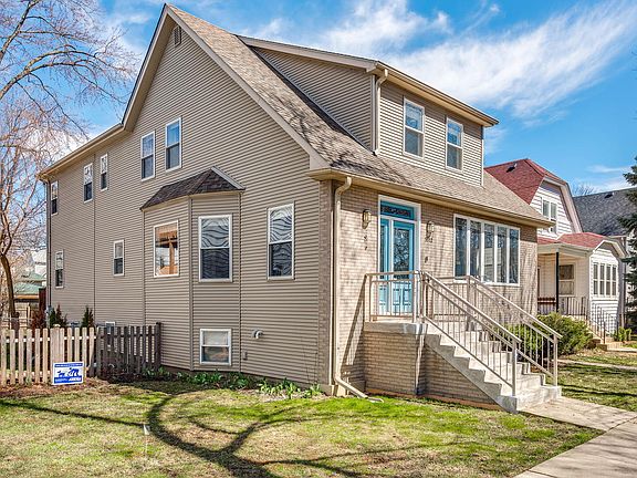 2nd image of 5512 W Leland Ave