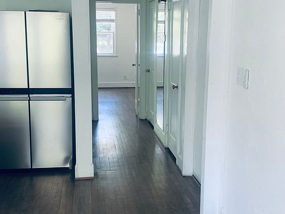 2nd image of 108 W Park Ave APT 3