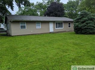 1601 Comanche Dr, Champaign, IL 61821