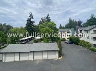 17624 1st Ave S APT A302, Burien, WA 98148