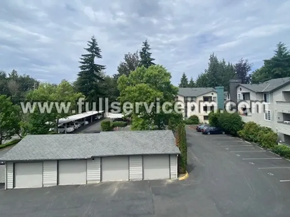 17624 1st Ave S, Burien, WA