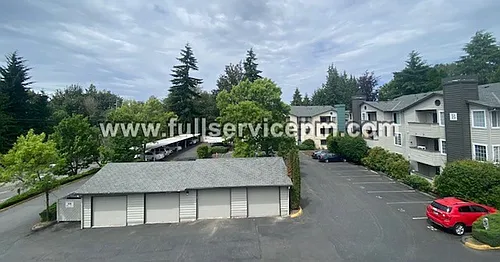 17624 1st Ave S Photo 1
