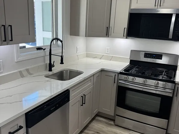 362 Blue Hill Ave Unit 362, Dorchester, MA 02121