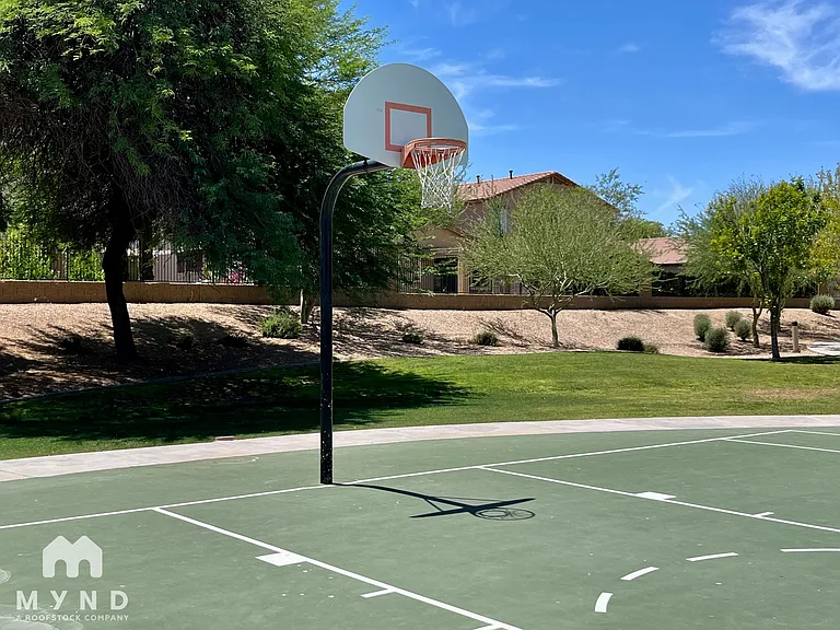 714 E Lovegrass Dr — Photo 20
