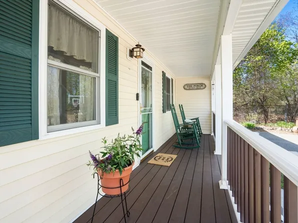 8 Alfred Pl, Woburn, MA 01801