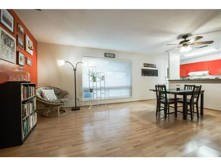 1603 Lorrie Dr — Photo 3