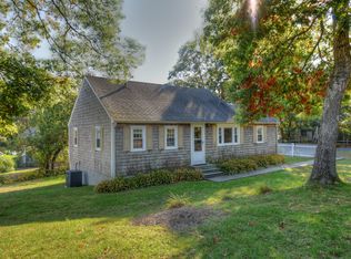 96 5th Ave, Hyannis, MA 02601
