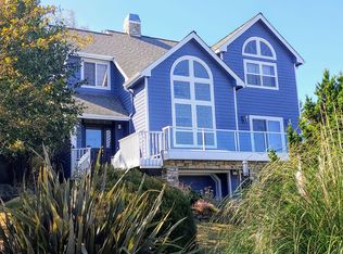 4996 Lilac Dr, Freeland, WA 98249