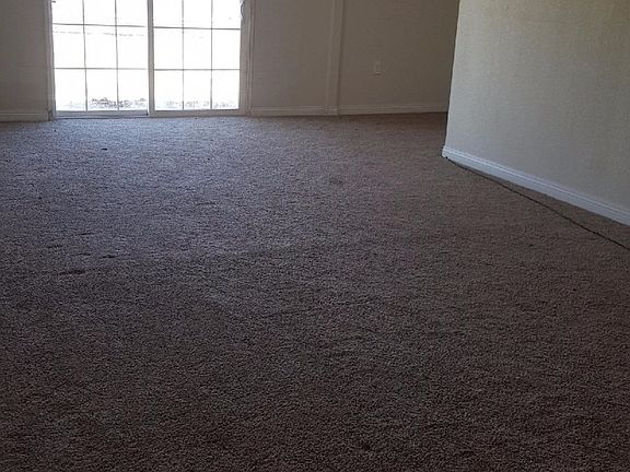 2nd image of 12131 Kadota Ave