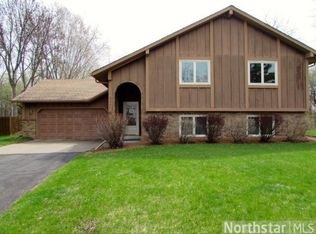 4440 Grafton Ave N, Oakdale, MN 55128