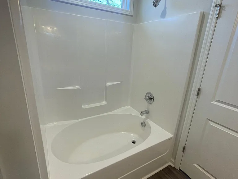 136 Braxton Dr — Photo 18