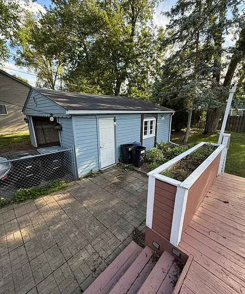 20309 Hugh St — Photo 20