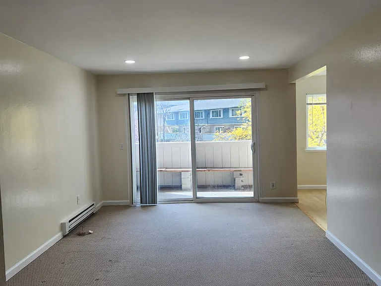 7110 Rainbow Dr #21 — Photo 4