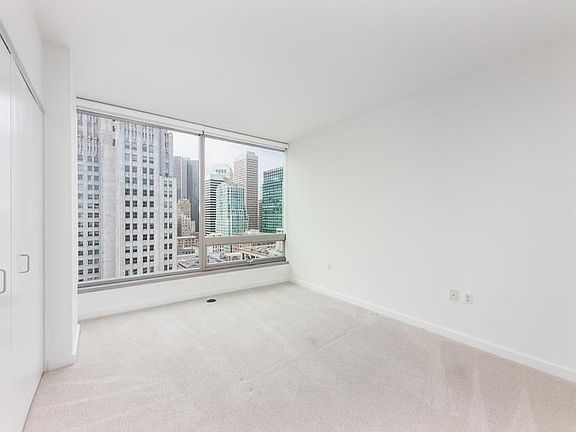 5th image of 1 Hawthorne St #21F-L