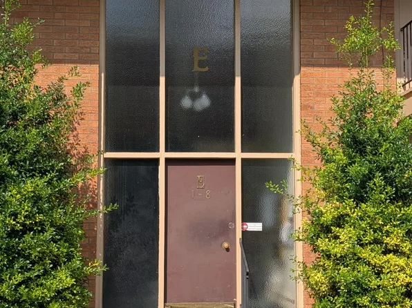 3501 Illinois Ave APT E8, Louisville, KY 40213