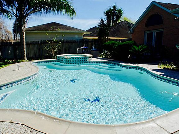 4th image of 1917 Willow Lake Dr