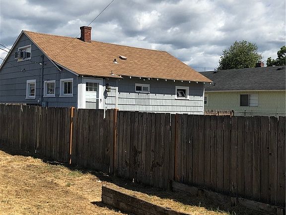 3rd image of 5102 S Pine St