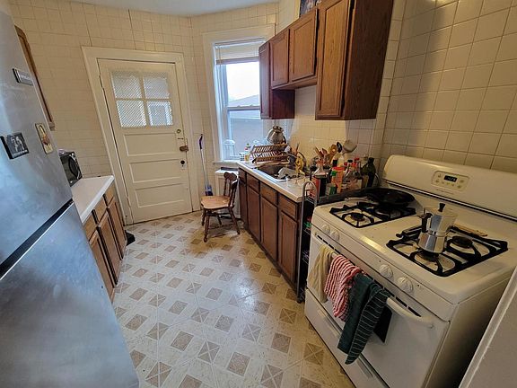 5th image of 3718 W Berteau Ave APT 1