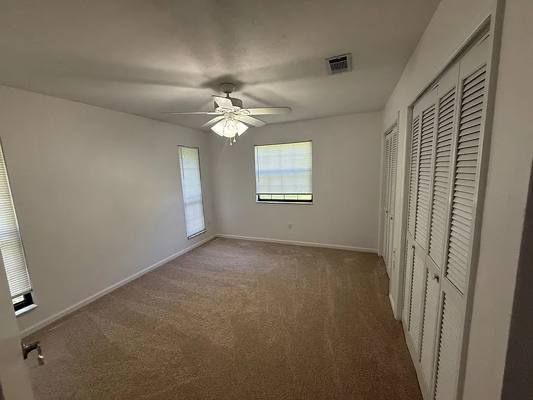 886 Meginnis Ln — Photo 11