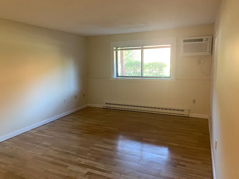 Eastern Trails Apartments and Storage — Photo 29
