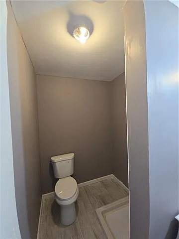 313 Barton Ave — Photo 20